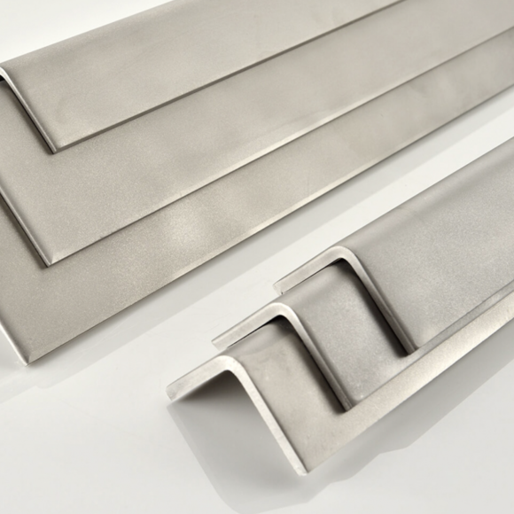 Thanh Inox chữ V dập 304