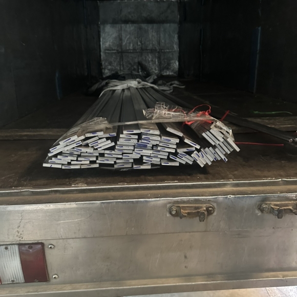 Thanh La Inox 304 Đầy Đủ Kích Thước